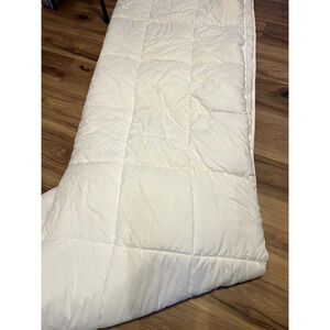 Bare Down Alternative Filled Blanket TWIN Color‎ WHITE